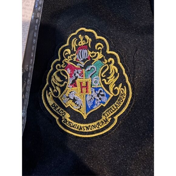 HARRY POTTER HOGWARTS HOODED ROBE WITH GRYFFINDOR TIE AND GLASSES Kids Fits Most - Picture 5 of 12